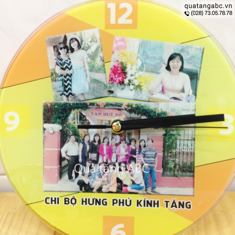 Đồng hồ in hình của chi bộ Hưng Phú