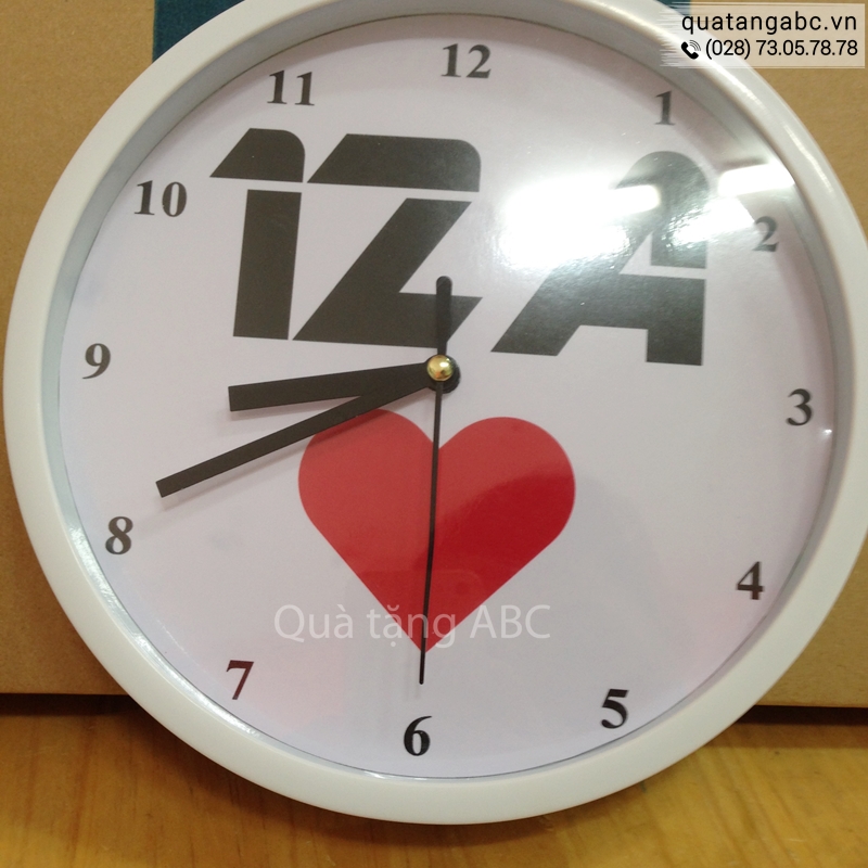 Đồng hồ quảng cáo của LỚP 12A đặt in tại INLOGO